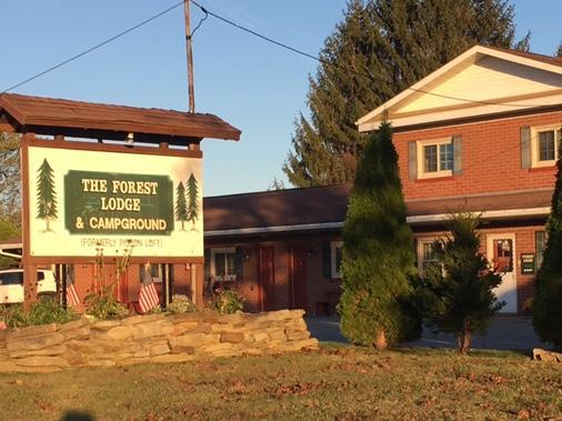 The Forest Lodge And Campground Marienville Exterior photo